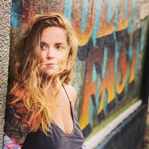 Meet your Posher, Taryn